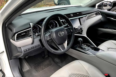 Certified 2018 Toyota Camry SE image 15