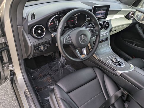 Used 2019 Mercedes-Benz GLC 300 4MATIC image 9