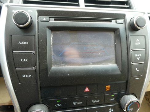 Used 2015 Toyota Camry LE image 18