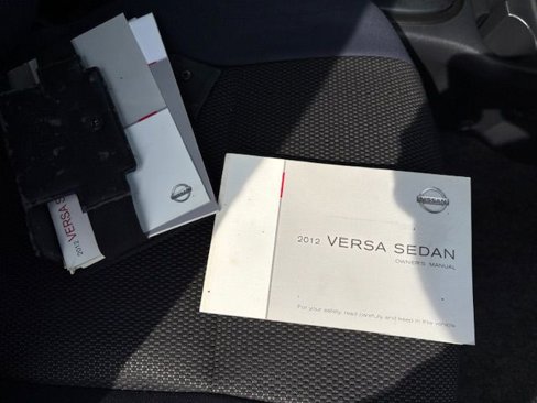 Used 2012 Nissan Versa SV w/ Convenience Pkg image 22