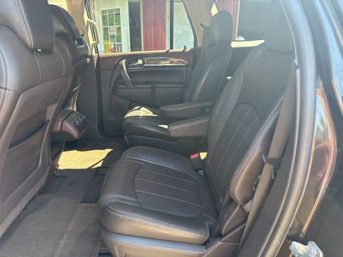 Used 2013 Buick Enclave Leather image 10