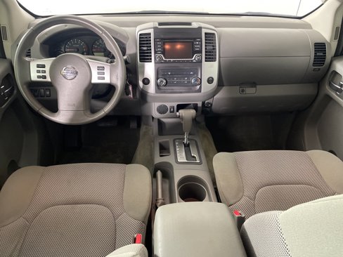 Used 2017 Nissan Frontier SV image 32