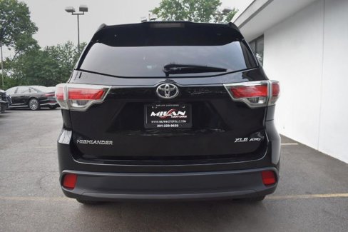 Used 2014 Toyota Highlander XLE image 6