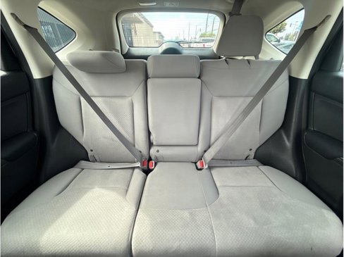 Used 2016 Honda CR-V LX image 9