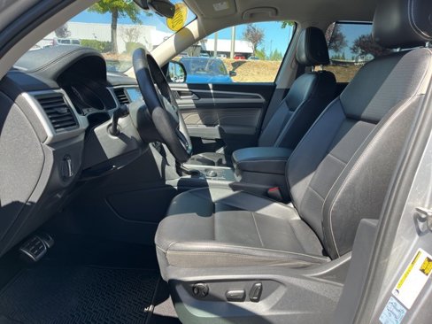 Used 2021 Volkswagen Atlas SE image 11