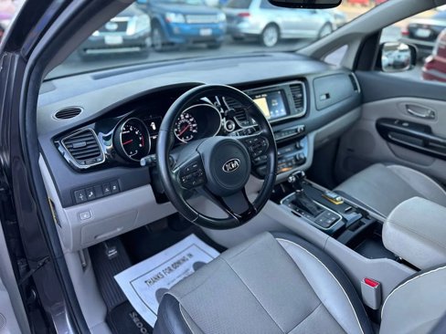 Used 2015 Kia Sedona SX image 22