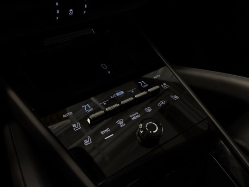 New 2026 Porsche Cayenne Coupe image 25