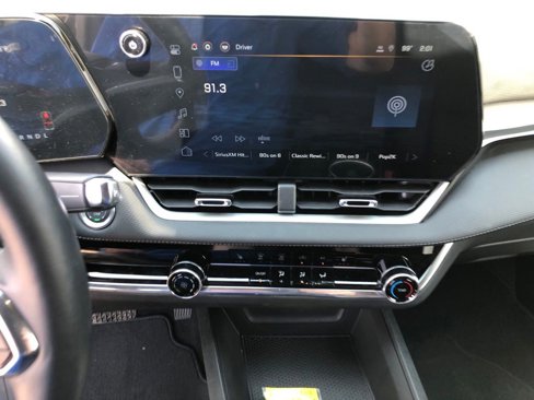 New 2025 Chevrolet Equinox LT w/ Safety and Technology Package image 21