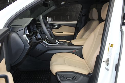 Used 2022 Audi Q7 3.0T Premium Plus w/ Premium Plus Package image 31