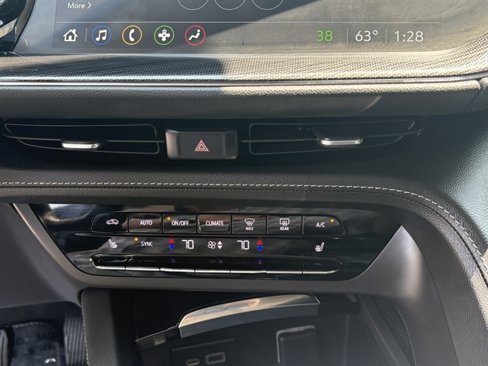 Used 2023 Buick Envision Preferred image 26