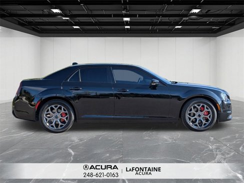 Used 2017 Chrysler 300 S w/ 300S Premium Group image 6