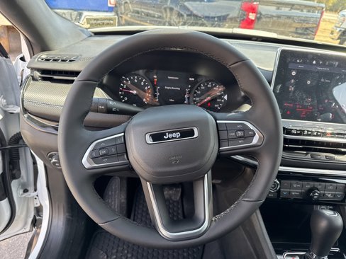 New 2025 Jeep Compass Latitude w/ Convenience Group image 15