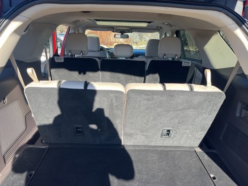 Used 2020 Ford Explorer Platinum w/ Premium Technology Package image 7