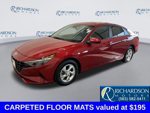 Used 2022 Hyundai Elantra SE image 1