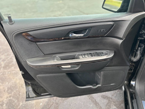 Used 2016 GMC Acadia Denali image 6