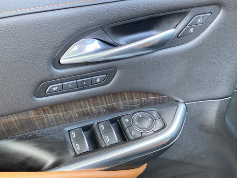 Used 2021 Cadillac XT4 Sport image 12