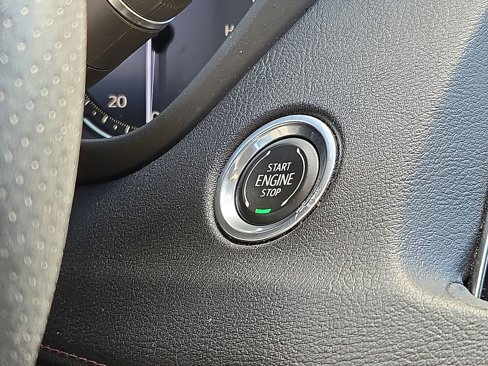Used 2019 Cadillac XT4 Sport image 29