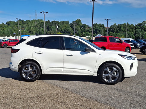 Certified 2024 Ford Escape ST-Line w/ Tech Pack #1 image 7