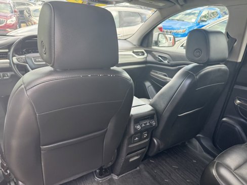 Used 2019 GMC Acadia SLT image 17