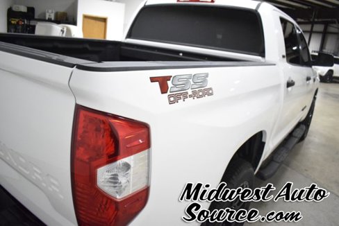 Used 2020 Toyota Tundra SR5 w/ SR5 Leather Package image 5