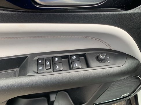 Used 2023 Jeep Compass Limited w/ Elite Group image 15