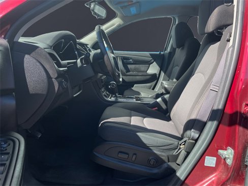 Used 2015 Chevrolet Traverse LT image 9