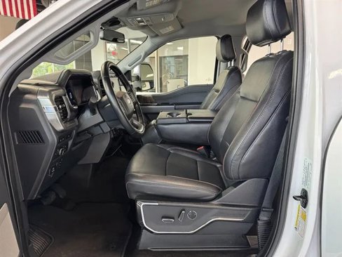 Used 2021 Ford F150 Lariat w/ Max Trailer Tow Package image 14
