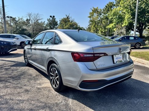 Certified 2024 Volkswagen Jetta S image 4