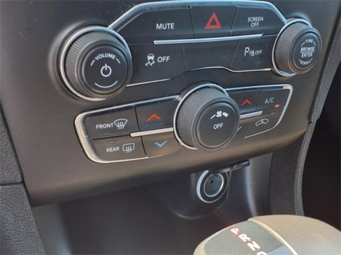 Used 2023 Dodge Charger SXT image 9