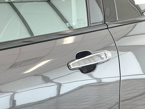 Used 2022 Chevrolet Equinox Premier image 13