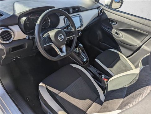 Used 2021 Nissan Versa SV image 10