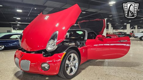 Used 2006 Pontiac Solstice Convertible w/ Premium Package image 12