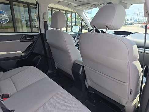 Used 2015 Subaru Forester 2.5i Premium image 18