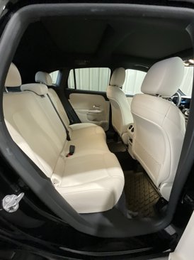 Used 2021 Mercedes-Benz GLA 250 4MATIC image 11