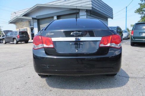 Used 2013 Chevrolet Cruze LS image 8