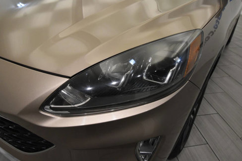 Used 2020 Ford Escape SEL image 9