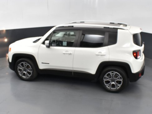 Used 2017 Jeep Renegade Limited image 48