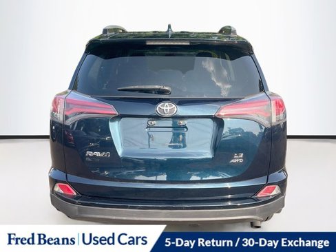 Used 2017 Toyota RAV4 LE image 7