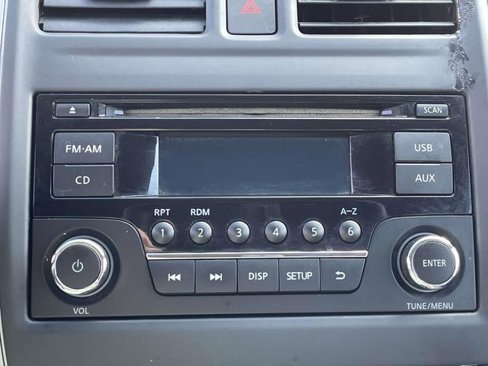 Used 2018 Nissan Versa SV image 20