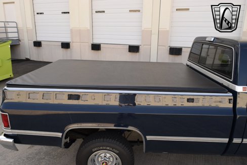 Used 1987 GMC Sierra 1500 4x4 Regular Cab image 10