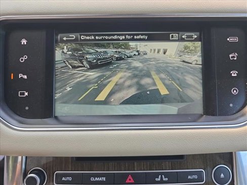 Used 2016 Land Rover Range Rover Sport HSE image 24