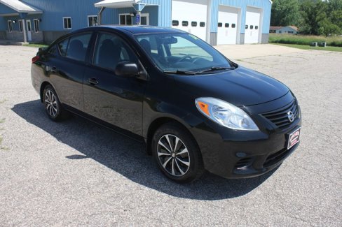 Used 2014 Nissan Versa S Plus image 4
