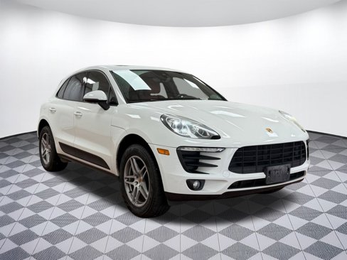 Used 2017 Porsche Macan image 6