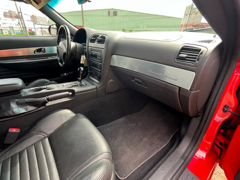 Used 2002 Ford Thunderbird image 47