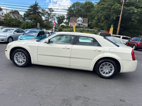 Used 2008 Chrysler 300 LX image 8