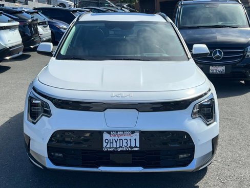 Used 2023 Kia Niro Wave image 2