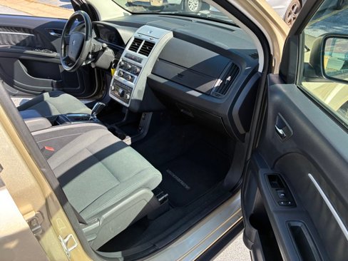 Used 2010 Dodge Journey SXT w/ Flexible Seating Group image 18