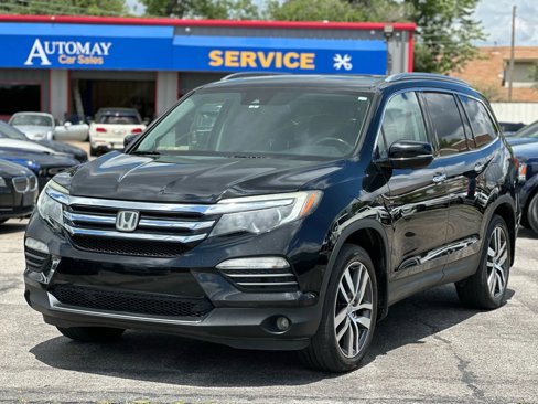 Used 2017 Honda Pilot Touring image 1