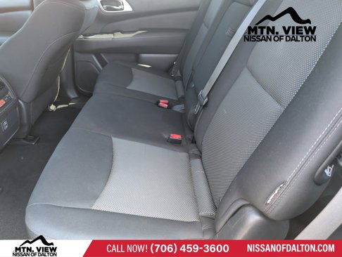 Used 2018 Nissan Pathfinder SV image 15
