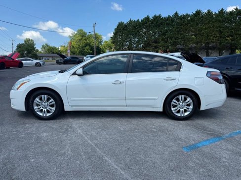 Used 2011 Nissan Altima 2.5 S w/ Convenience Pkg image 3